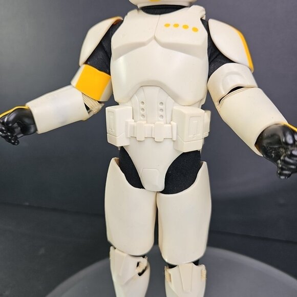 Star Wars Attack of the Clones Clone Commander 12” W/ Yellow Stripes 2002 VTG - Picture 4 of 16